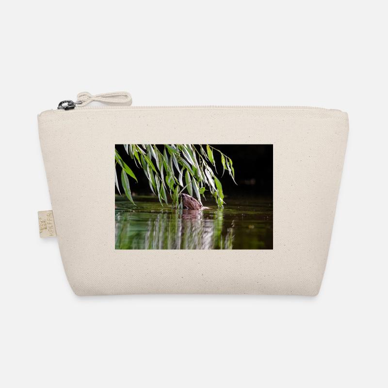 000_0762_DxO - Beaver Feeding on Willow Branches Organic Pouch