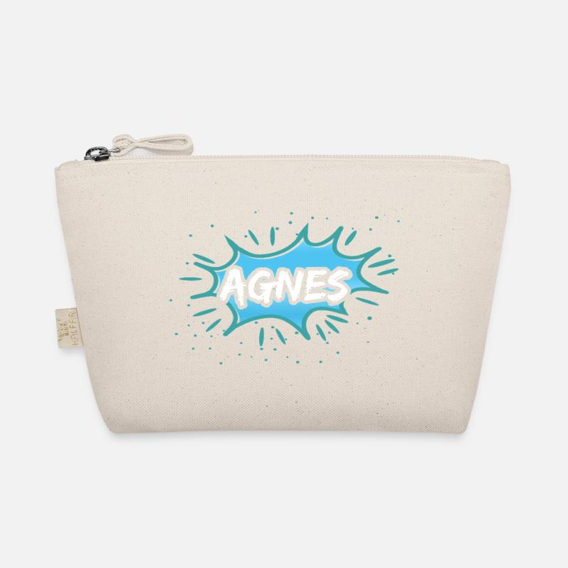Agnès dans le rôle d’Agnès Trousse biologique