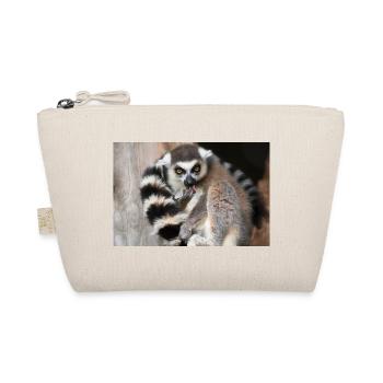 Lemur with golden eyes and striped tail - Organic Pouch - nature - Front