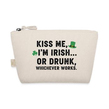 Embrasse-moi, je suis irlandais ou un Tee ivre - Trousse biologique - nature - Devant