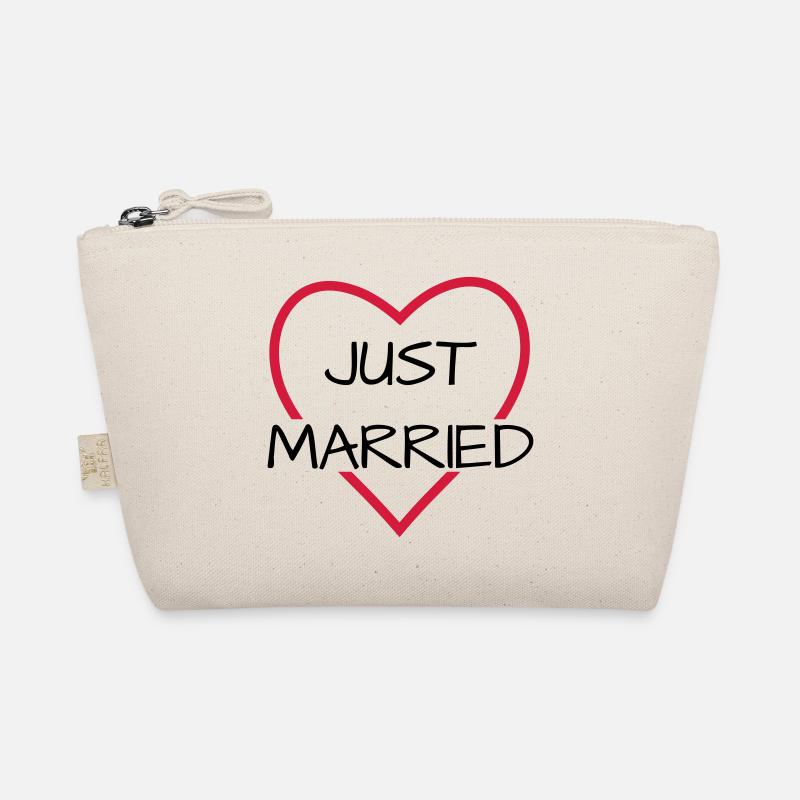 Just married heart wedding partner look Organic Pouch