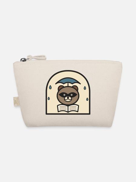 Raccoon reads under rain umbrella - Organic Pouch - nature