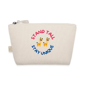 Stand Tall, Stay Unique – Cute Giraffe Motivationa - Organic Pouch - nature - Front