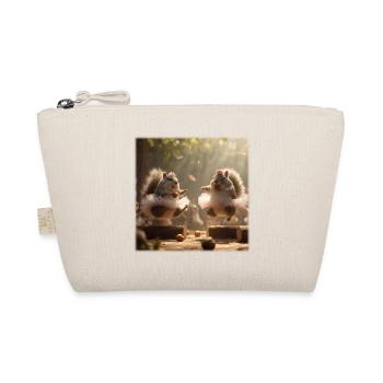 Dancing squirrels in tutu with acorns - Organic Pouch - nature - Front