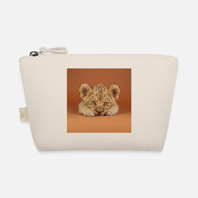 Sleeping cheetah cub Organic Pouch