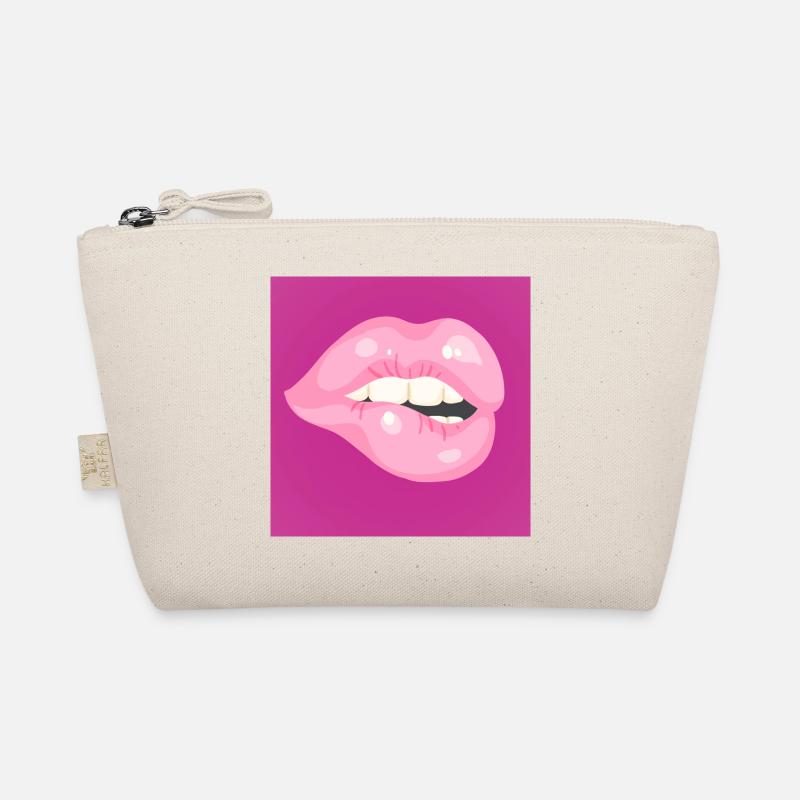 Glänzender pinker Lippenbiss auf Magenta Bio-Täschchen