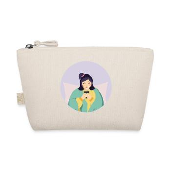 Pastel tired girl with tea in cozy corner - Organic Pouch - nature - Front