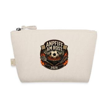 Anpfiff am Rost 2026 Fußball Grillen BBQ Shirt - Bio-Täschchen - Natur - Vorne