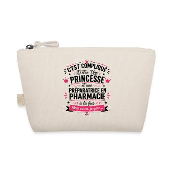 PRINCESSE ET UNE PREPARATRICE EN PHARMACIE - Trousse biologique - nature - Devant