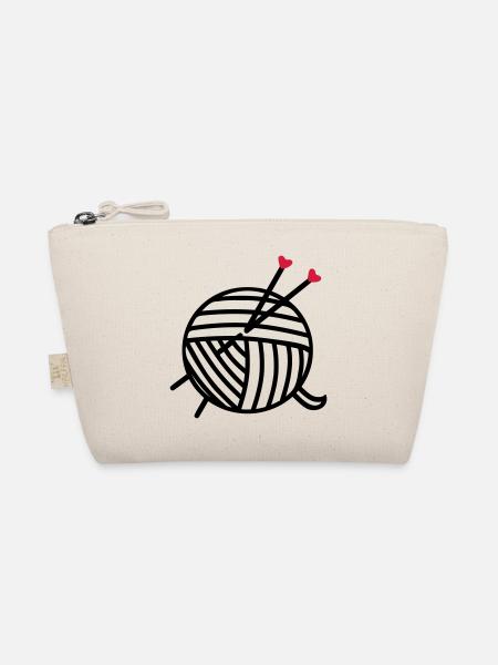 Wool ball of wool motif with heart knitting gifts - Organic Pouch - nature - Front