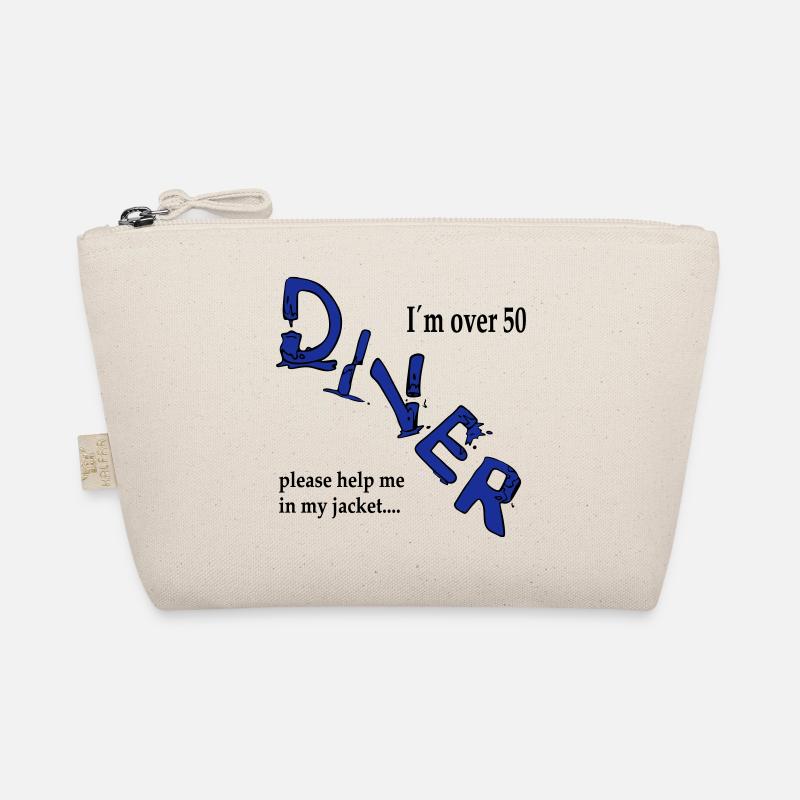 I´m over 50 Diver please help me in my jacket - Bio-Täschchen - Natur