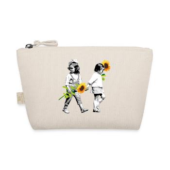 Flower Children | two little girls with sunflowers - Organic Pouch - nature - Front