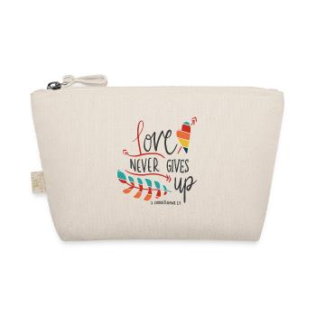 Christian Design Love Never Gives Up 1 - Organic Pouch - nature - Front
