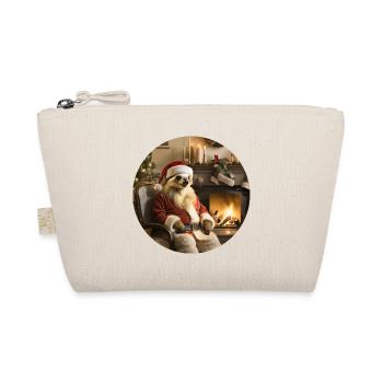 Santa Claus sloth in front of fireplace - Organic Pouch - nature - Front