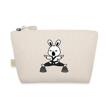 Lapin Zen Kata sur Pierres - Trousse biologique - nature - Devant