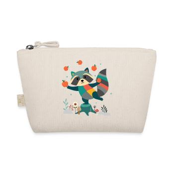 Playful raccoon happily juggling apples - Organic Pouch - nature - Front