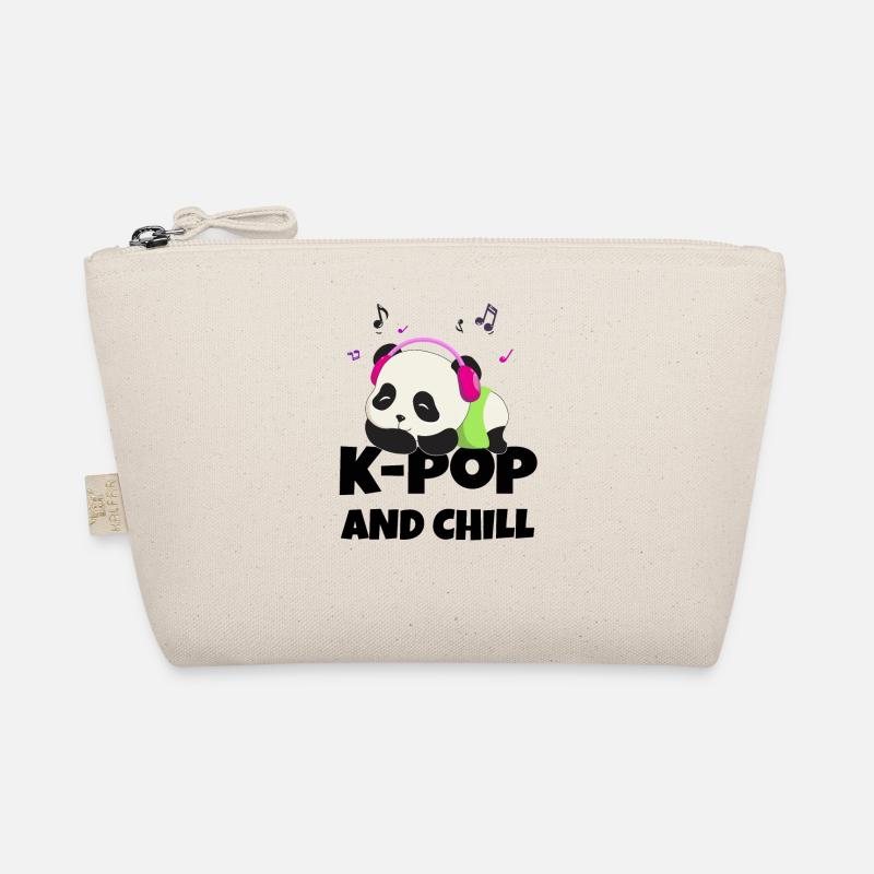 K-POP et chill. Blanc # 2 Trousse biologique