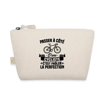 Passer à coté d un cycliste, frôler la perfection - Trousse biologique - nature - Devant