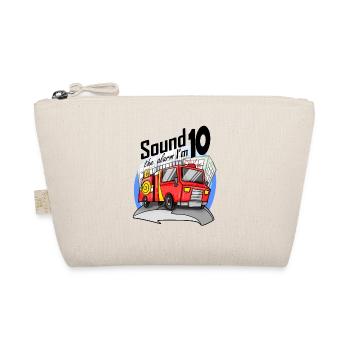 10 years old Young fire brigade fire engine car - Organic Pouch - nature - Front