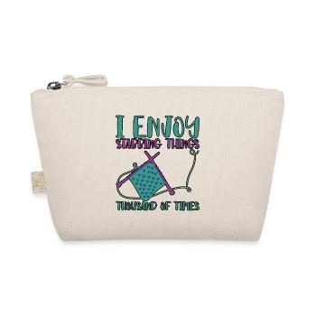 I Enjoy Stabbing Things Thousands Of Times 2 - Organic Pouch - nature - Front