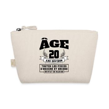 âge 20 ans environ - Trousse biologique - nature - Devant