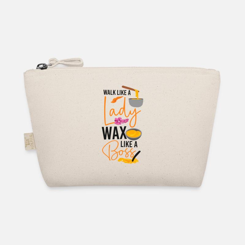 Soins de la peau de l’esthéticienne mignonne Trousse biologique