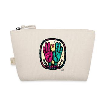 Old-School Retro Tattoo Style: Heart and Hands - Organic Pouch - nature - Front