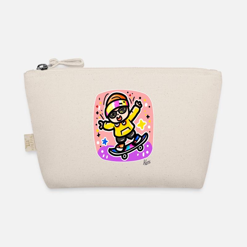 Little skateboarder skating on skateboard Organic Pouch