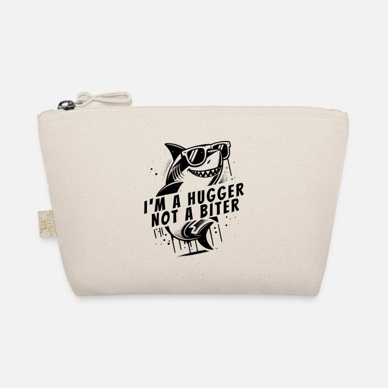 Funny shark hugging - Organic Pouch - nature