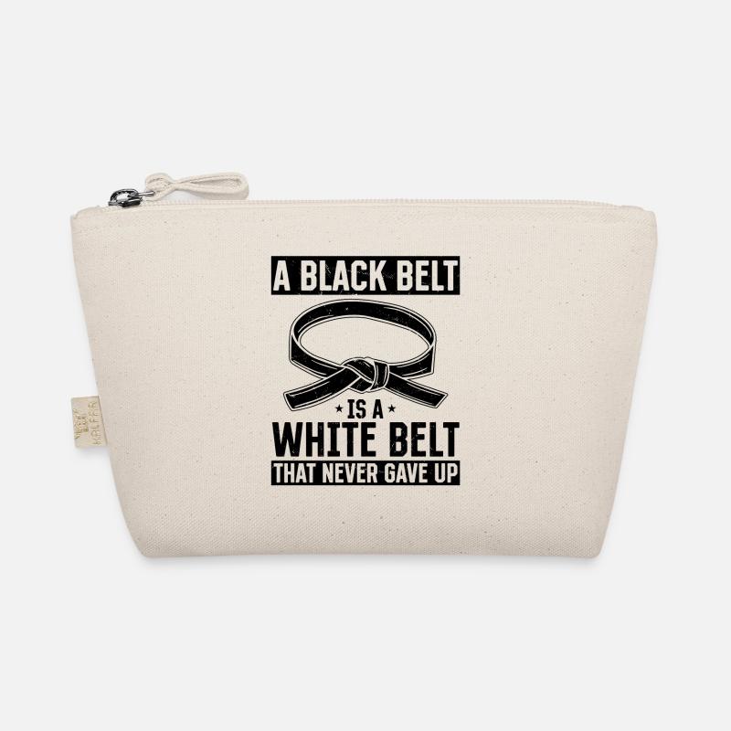 A Black Belt Is A White Belt That Never Gave Up - Bio-Täschchen