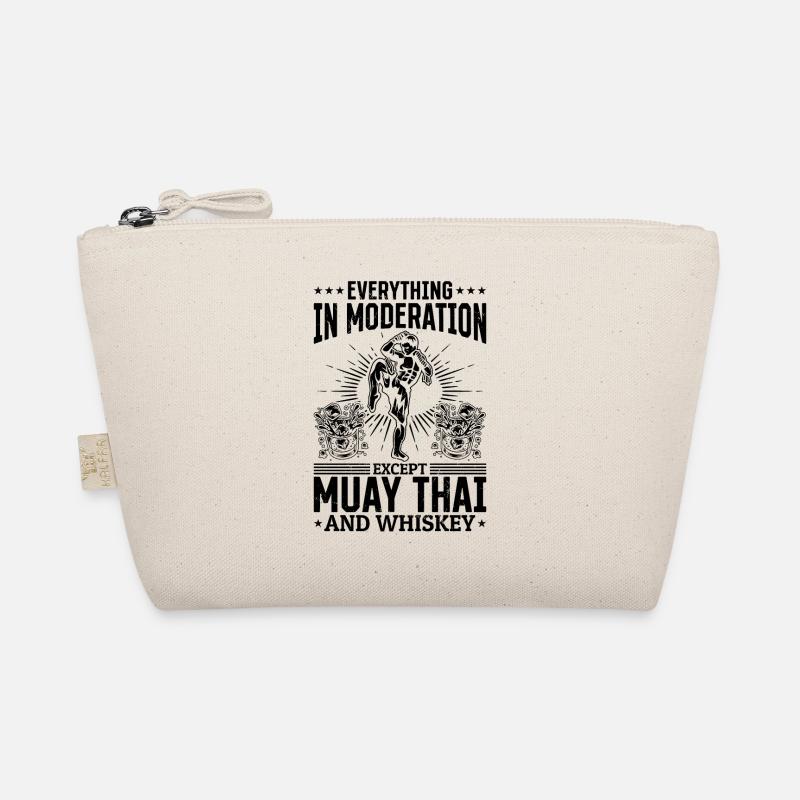 Tout avec modération, sauf le Muay Thai et Trousse biologique