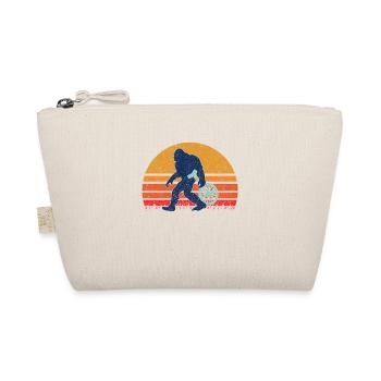This guy loves the uniformity of Bigfoot - Organic Pouch - nature - Front