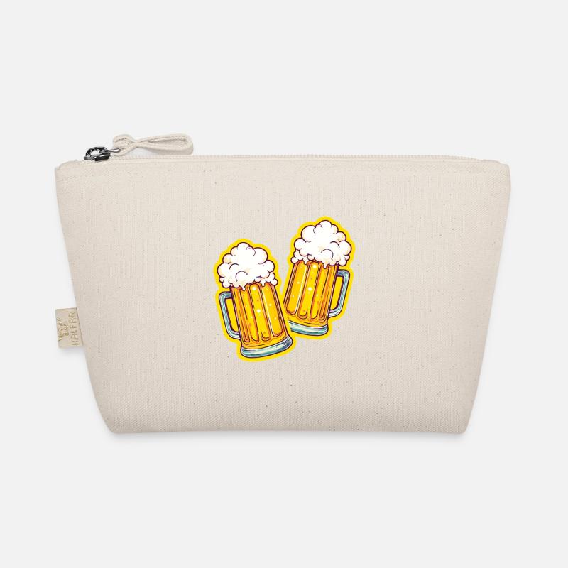 Deux chopes de bière qui trinquent à la bière Trousse biologique