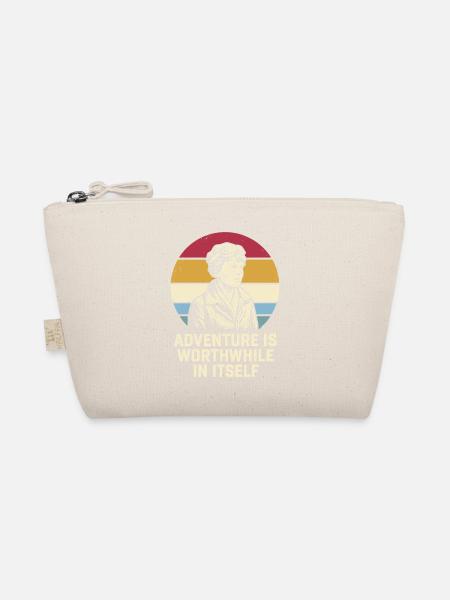 Amelia Earhart The adventure is worthwhile - Organic Pouch - nature - Front