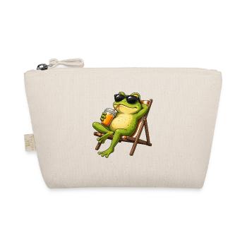 Relaxed frog in beach chair - Organic Pouch - nature - Front