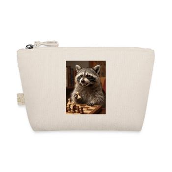 Raccoon playing chess - Organic Pouch - nature - Front