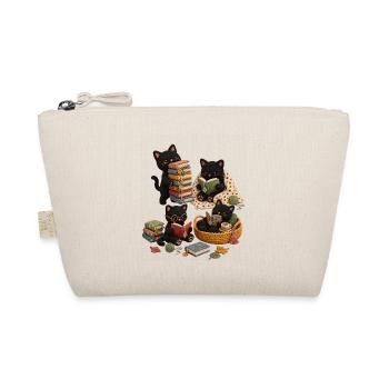 Funny black cat reading - Organic Pouch - nature - Front