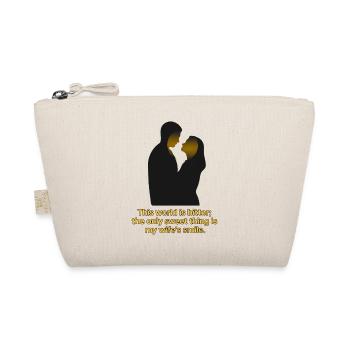 Étreinte du sourire de la douce épouse - Trousse biologique - nature - Devant