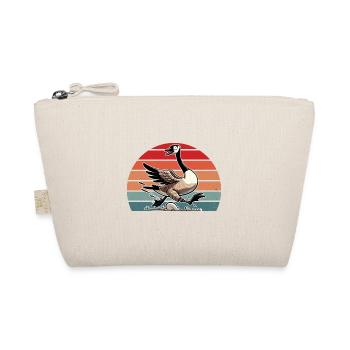 Crazy Canadian Goose Geese Canada - Organic Pouch - nature - Front