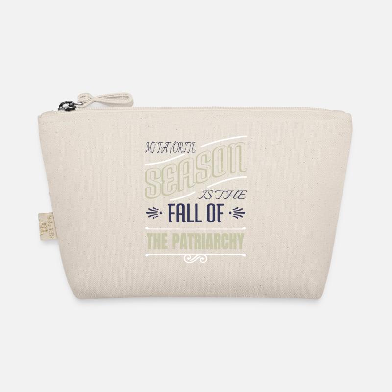 activism gift a womans place statement Bio-Täschchen