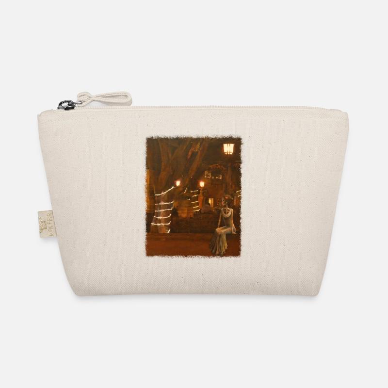 Night outing to La Catrina Organic Pouch