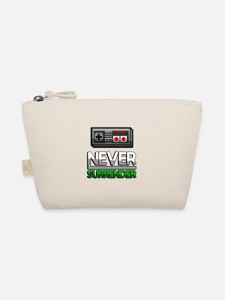 NEVER SURRENDER (Green) + NES Controller - Gaming - Organic Pouch - nature - Front