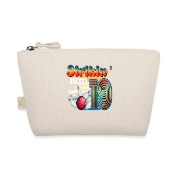 Strikin' Into 19 Bowling Bowler 19th Birthday - Organic Pouch - nature - Front