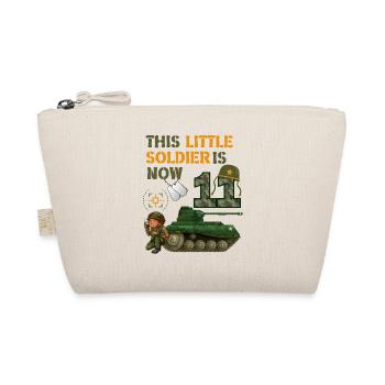 Ce petit soldat est maintenant 11 Army Tank 11. - Trousse biologique - nature - Devant