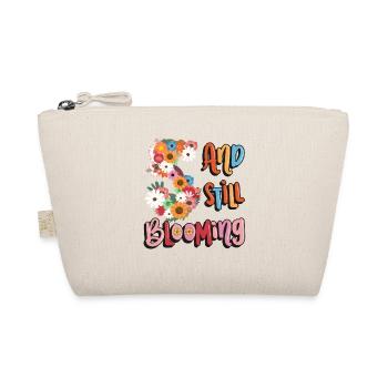 5 Et encore des filles fleuries 5. - Trousse biologique - nature - Devant