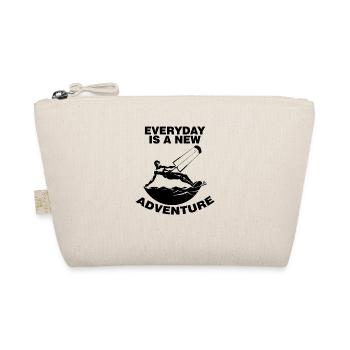 Everyday is a new adventure gift kitesurfer - Organic Pouch - nature - Front