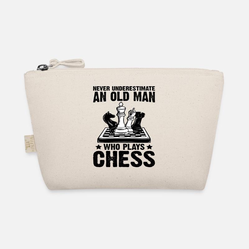 Never Underestimate An Old Man Who Plays Chess Bio-Täschchen