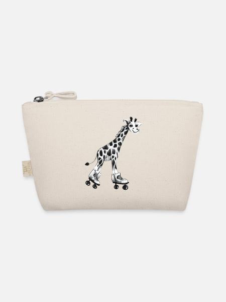 Cute giraffe on roller skates - Organic Pouch - nature