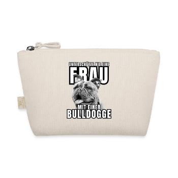 NEVER underestimate a woman with a bulldog dog dog - Organic Pouch - nature - Front