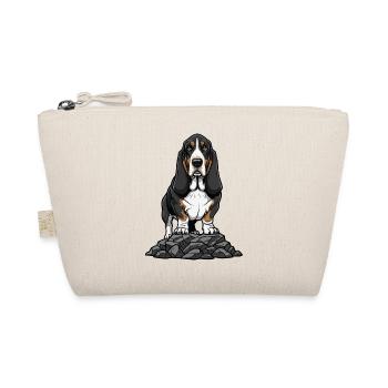 Basset Hound Dog on Rock Tricolor Portrait - Organic Pouch - nature - Front